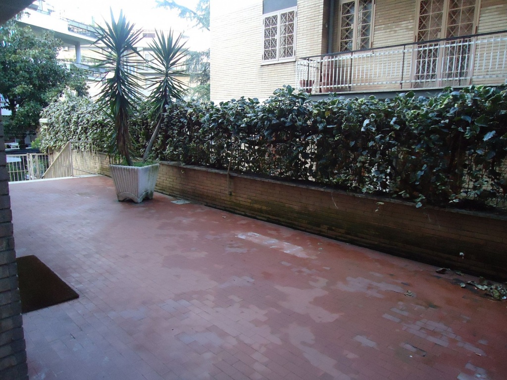 Ristrutturazione androne Roma